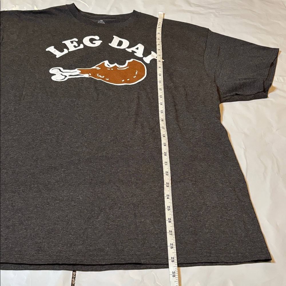 Leg Day Turkey Leg Funny Gym Graphic Tee Men’s 2XL Gray - Picture 5 of 7